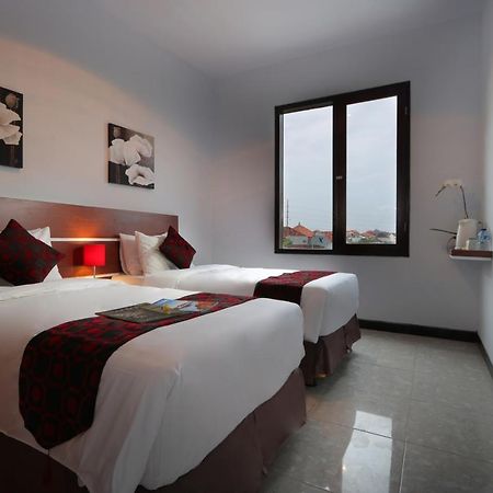 Valomia Guest House เกอโรโบกัน ภายนอก รูปภาพ